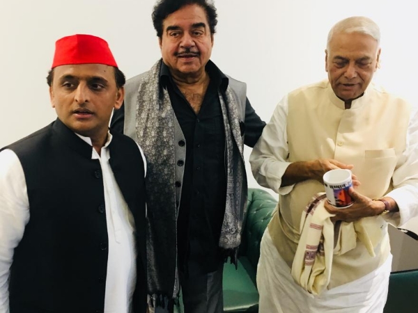जुमलेबाजी और खोखला वायदा नहीं चलेगा