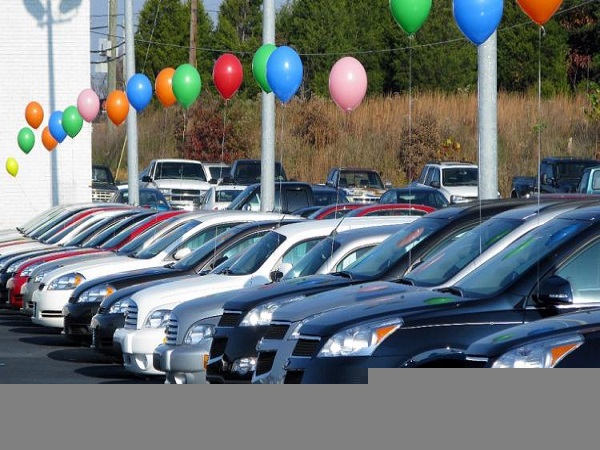 Heavy discount of suv and hatchbacks sedan in festive session Heavy discount of suv and hatchbacks sedan in festive session