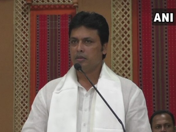 वामपंथी विचारकों व नेताओं के बारे में ज्यादा पढ़ाई करवाई जा रही है