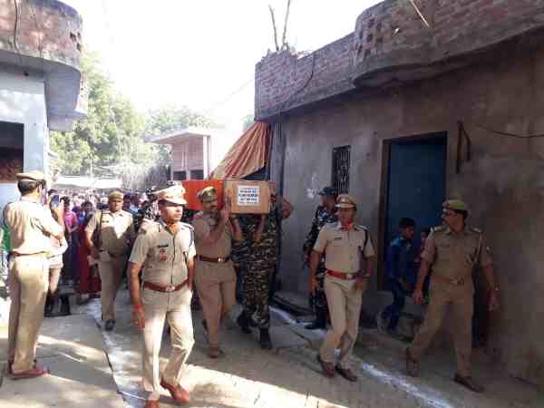 अधिवक्ता अजेंद्र अवस्थी ने शहीद के अंतिम दर्शन के बाद कहा