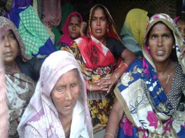 यूपी: प्रेमी जोड़े ने जहर खाकर दी जान, शादी न होने से थे नाराज, मौत बनी चर्चा का विषय यूपी: प्रेमी जोड़े ने जहर खाकर दी जान, शादी न होने से थे नाराज, मौत बनी चर्चा का विषय