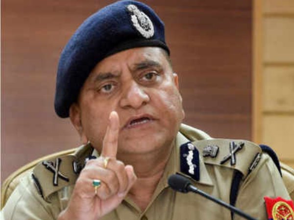 छापेमारी जारी
