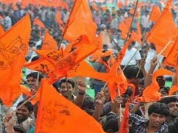 यूपी: राम मंदिर निर्माण को लेकर संत कि गरफ्तारी ने खड़ी की योगी सरकार की मुश्किलें, चाहने वाले हुए खिलाफ यूपी: राम मंदिर निर्माण को लेकर संत कि गरफ्तारी ने खड़ी की योगी सरकार की मुश्किलें, चाहने वाले हुए खिलाफ