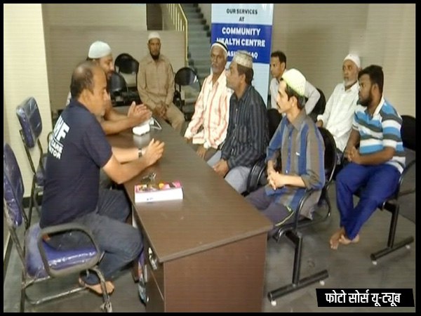 धर्म की बेडि़यां तोड़कर किया जा रहा सेवा कार्य