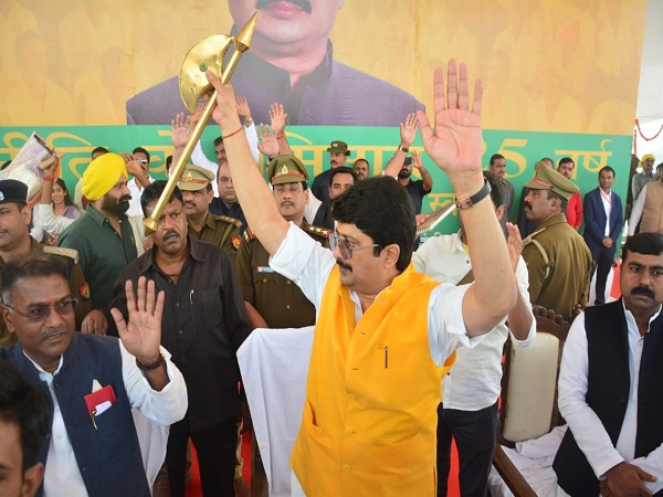 raja bhaiya mega rally in ramabai ground lucknow raja bhaiya mega rally in ramabai ground lucknow