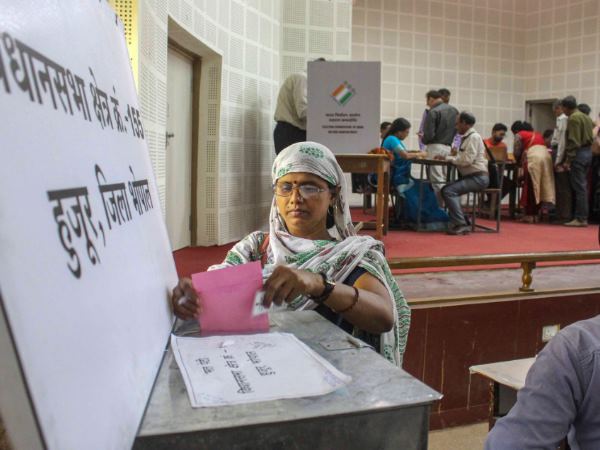 पैरामिलिट्री फोर्स भी करेगी निगराोनी