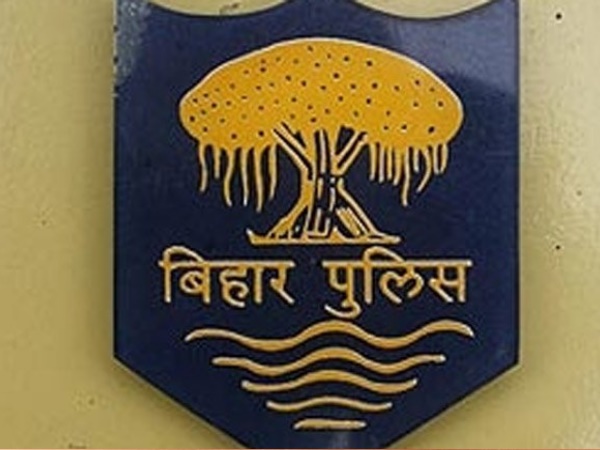इंस्पेक्टर की सफाई- शराब कारोबारी है आरोप लगाने वाला, पत्नी से कराना चाहता था अवैध कारोबार