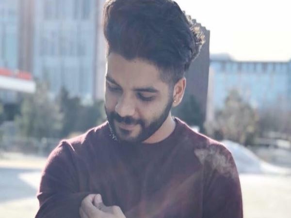 कनाडा: घर के बाहर भारतीय स्टूडेंट का लटका मिला शव कनाडा: घर के बाहर भारतीय स्टूडेंट का लटका मिला शव
