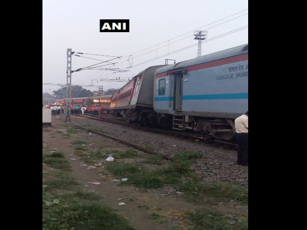 Patna: Four coaches of Jan Sadharan Express derailed near central cabin Danapur station . Patna: Four coaches of Jan Sadharan Express derailed near central cabin Danapur station .