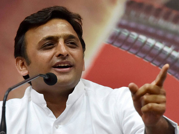 सपा के टिकट पर जिला पंचायत सदस्य रह चुके हैं धर्मेद्र