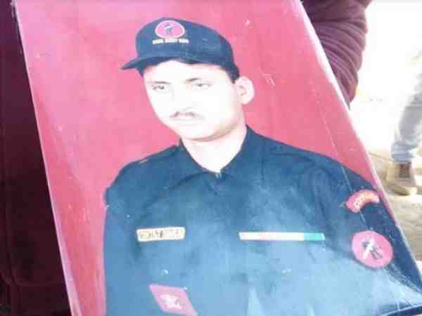 crpf jawan shot himself in sukma crpf jawan shot himself in sukma