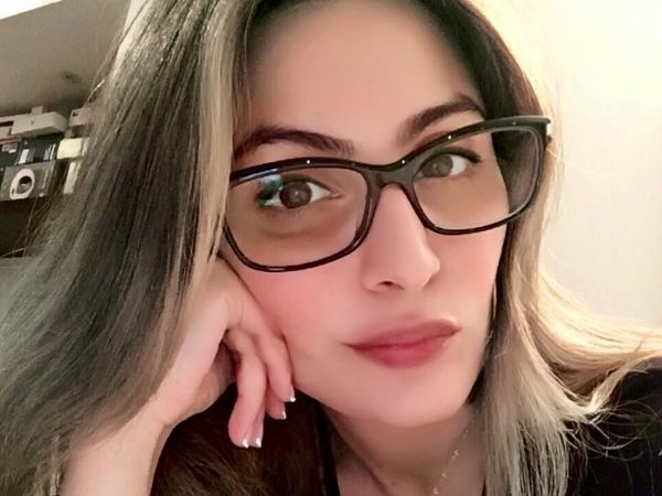 लेजेंड्री डिजाइनर का डिजाइन किया कॉपी