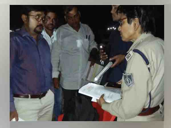 gold jewellery worth rupees 60 lakh found during checking in gwalior gold jewellery worth rupees 60 lakh found during checking in gwalior