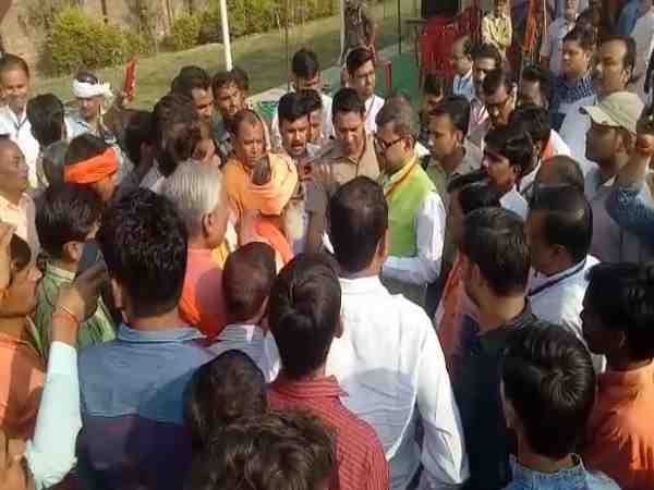 bjp senior leaders files fake fir against villagers in etawah bjp senior leaders files fake fir against villagers in etawah