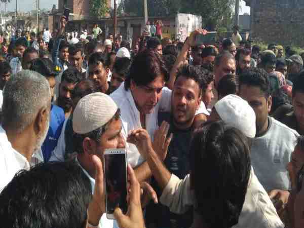 Father and son died by police jeep collision in saharanpur Father and son died by police jeep collision in saharanpur