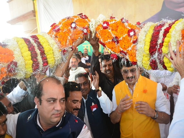 raja bhaiya mega rally in ramabai ground lucknow raja bhaiya mega rally in ramabai ground lucknow