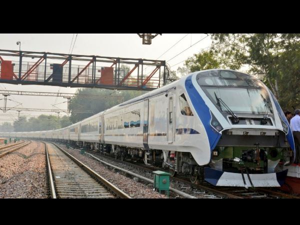 18 महीने के भीतर तैयार हुई ट्रेन