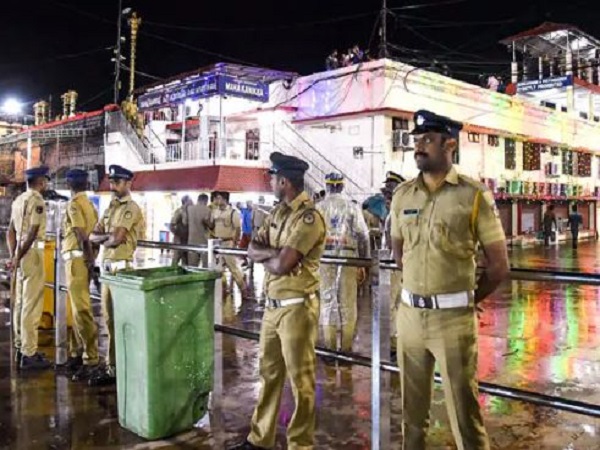 सबरीमाला में भारी पुलिसबल की तैनाती पर उठे सवाल
