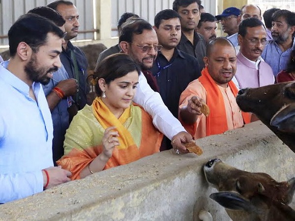 अपर्णा यादव अपर्णा यादव