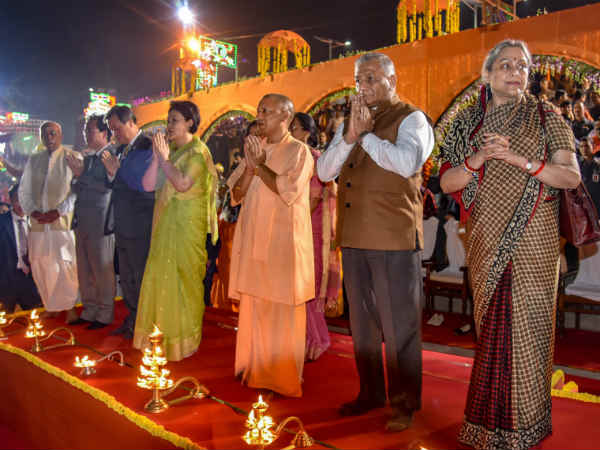 राम मंदिर निर्माण का क्या?