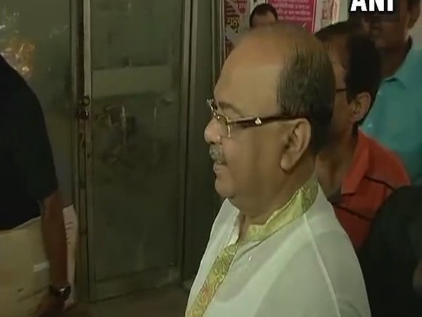 TMC leader Sovan Chatterjee resigns from post of Kolkata Mayor TMC leader Sovan Chatterjee resigns from post of Kolkata Mayor