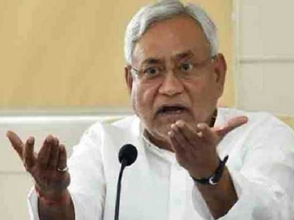 नीतीश की टिप्पणी के बाद बढ़ा विवाद