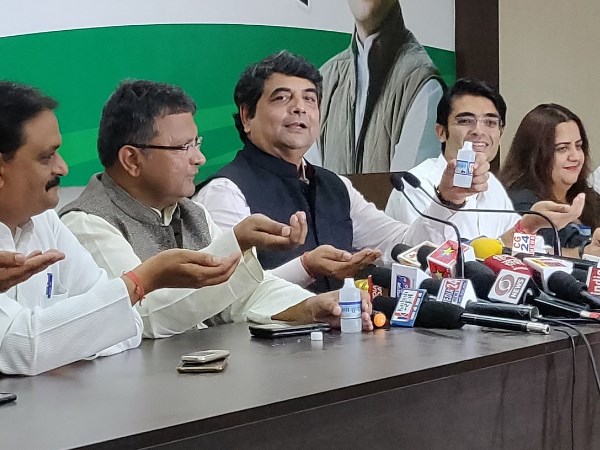 कांग्रेस सरकार बनते ही 10 दिन में किसानों का कर्ज माफ कर दिया जायेगा