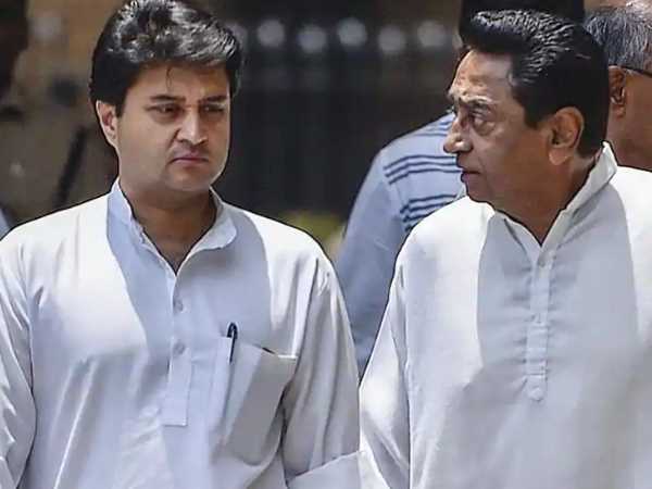 पार्टी कर रही जांच