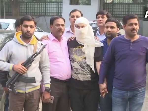 Hizbul Mujahideen operative arrest in Delhi involved killing of JK SI Imtiyaz Hizbul Mujahideen operative arrest in Delhi involved killing of JK SI Imtiyaz