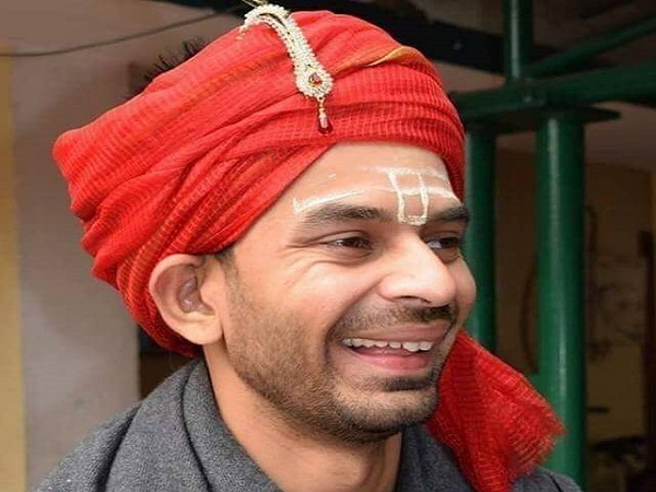 तेज प्रताप ने बीमार चल रहे पिता के लिए की है विशेष पूजा