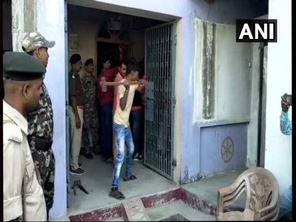 Muzaffarpur shelter home case: Police attach the property of Manju Verma at her residence in Begusarai Muzaffarpur shelter home case: Police attach the property of Manju Verma at her residence in Begusarai