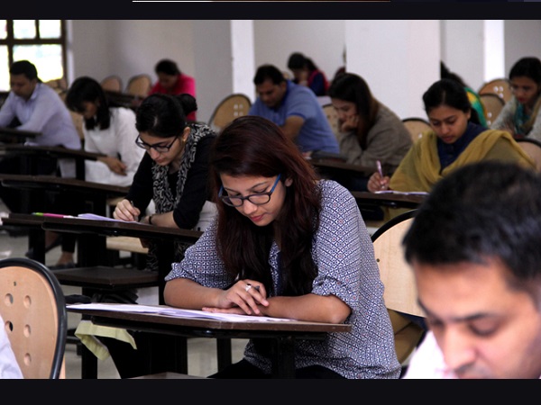 ऐसे लें अपना एडमिट कार्ड: