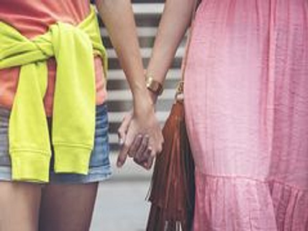 two minor girls run-away from school after fallen love two minor girls run-away from school after fallen love
