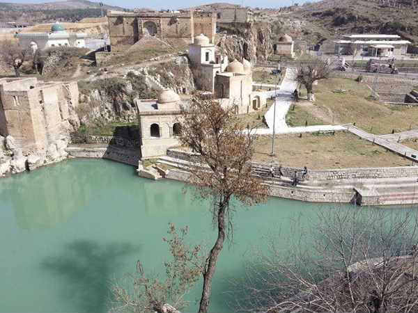 युधिष्ठिर ने यहीं पर दिए यक्ष को सही जवाब