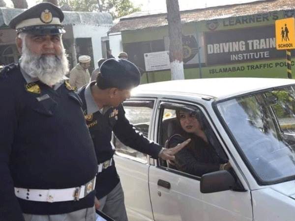 पुलिस प्रमुख की दखल से मिला लाइसेंस