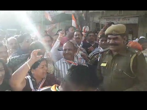 अजमेर, rahul gandhi ajmer dargah, rahul gandhi, ajmer, rahul gandhi in rajasthan, rahul gandhi in rajasthan rally, congress, rajasthan, Rajasthan Assembly Elections 2018, राजस्थान विधानसभा चुनाव 2018, assembly elections 2018, विधानसभा चुनाव 2018, विधानसभा चुनाव, assembly elections, congress workers अजमेर, rahul gandhi ajmer dargah, rahul gandhi, ajmer, rahul gandhi in rajasthan, rahul gandhi in rajasthan rally, congress, rajasthan, Rajasthan Assembly Elections 2018, राजस्थान विधानसभा चुनाव 2018, assembly elections 2018, विधानसभा चुनाव 2018, विधानसभा चुनाव, assembly elections, congress workers