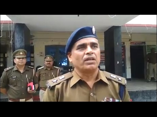 KANPUR: SI and Two cops suspended in uttar pradesh police KANPUR: SI and Two cops suspended in uttar pradesh police