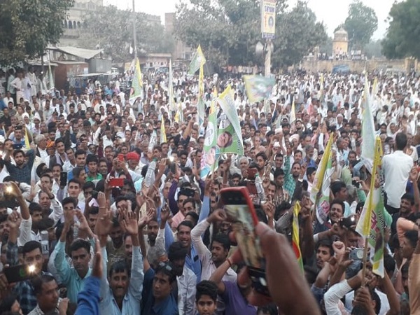 'गुर्जर व जाट दोनों में खून का रिश्ता है'