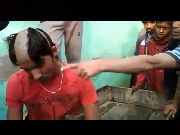 वायरल वीडियो, अलीगढ़, अपराध, फेसबुक, युवती, viral video, aligarh, crime वायरल वीडियो, अलीगढ़, अपराध, फेसबुक, युवती, viral video, aligarh, crime