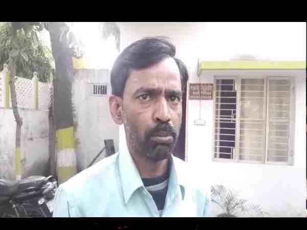 man in moradabad gave punishment to his wife by cutting her hairs man in moradabad gave punishment to his wife by cutting her hairs