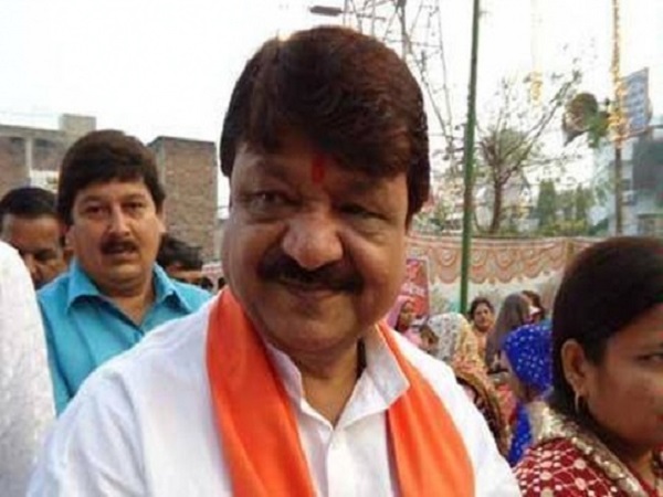 कैलाश विजयवर्गीय के बेटे के पास ये है: