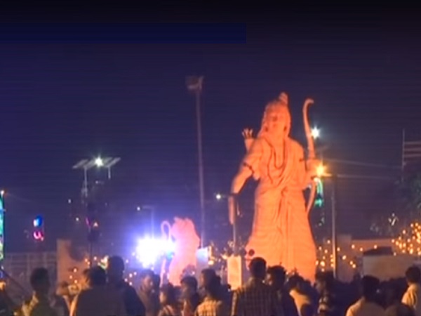 एक घंटा आतिशबाजी के लिए