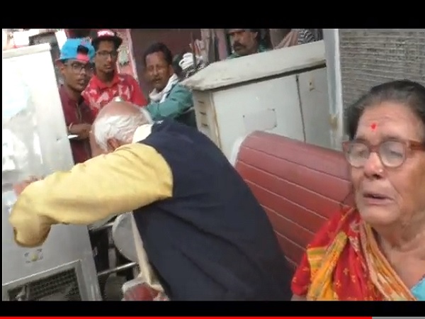 The parents tortured by their own son, now theyre want justice, Kanpur The parents tortured by their own son, now theyre want justice, Kanpur