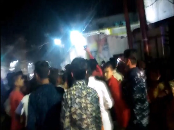 uttar pradesh police arrested a history sheeter at marriage function moradabad uttar pradesh police arrested a history sheeter at marriage function moradabad