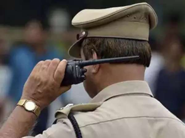 पुलिस ने खुलवाया बैंक अकाउंट, जमा करा दिया सारा पैसा