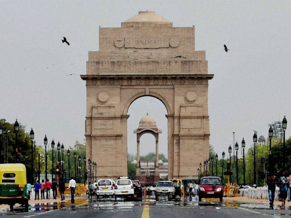 मुस्लिम शासकों का दिया हुआ नाम है दिल्ली, बदलकर किया जाए इंद्रप्रस्थ: शंकराचार्य वासुदेवानंद मुस्लिम शासकों का दिया हुआ नाम है दिल्ली, बदलकर किया जाए इंद्रप्रस्थ: शंकराचार्य वासुदेवानंद