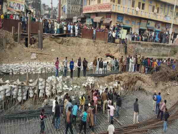 two labours died when a section of bridge fallen in saharanpur two labours died when a section of bridge fallen in saharanpur