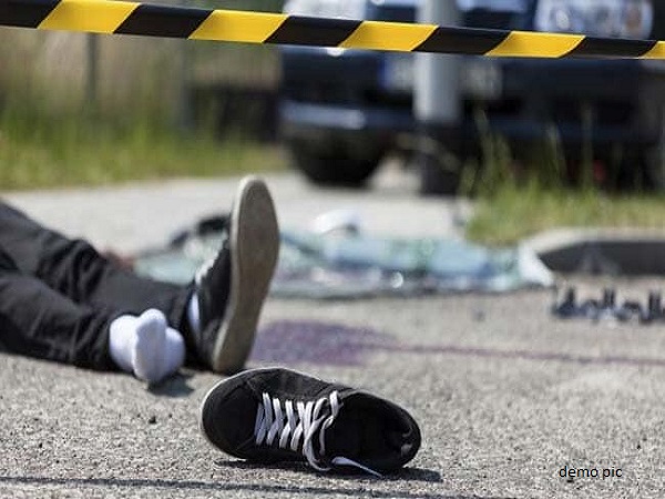 delhi: bike rammed into divider at Signature Bridge, 2 dead delhi: bike rammed into divider at Signature Bridge, 2 dead