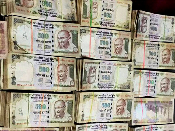 चलती ट्रेन में फिल्मी अंदाज से दी गई थी वारदात को अंजाम