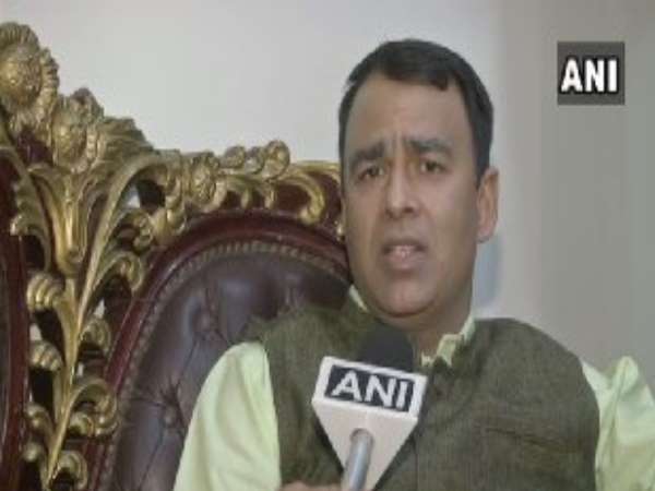 मुगलों ने यहां की संस्कृति को मिटाने का काम किया